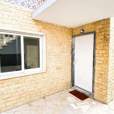 Hu2i - In&out * Carcavelos (Lisbon)